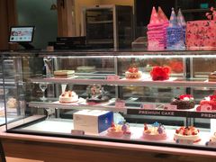 -巴黎贝甜(大宁国际商业广场店)