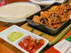 -Famous肥猫墨西哥音乐餐吧(五棵松华熙LIVE店)