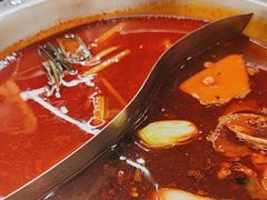 -黔哆哆地摊酸汤火锅(清湖店)