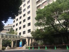 -杭州西湖艺联君亭酒店(黄龙体育中心地铁口店)