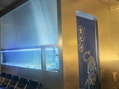 门面-白仁仔· 活烤海鲜 宵夜(豫园店)