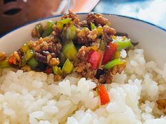 黑三剁炒饭-蜗牛小馆醉乡民谣云南菜(惠新西里店)