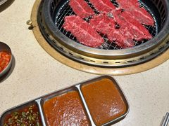 -蚂蚁洞·烤肉大营地(上海静安大悦城店)
