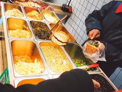 自助取餐区-三兄弟高炉烧饼