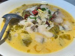 -荷塘秋月·本帮江浙菜(国权路店)