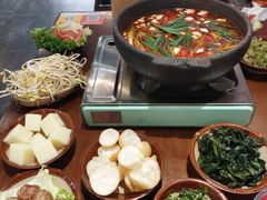 -黔有有贵州酸汤夺夺粉火锅(五味十字店)