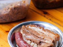 -梁阿婆廿年老牌扣肉糯米饭