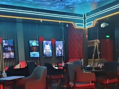 -屋有岛沉浸游戏旗舰店(中山公园店)