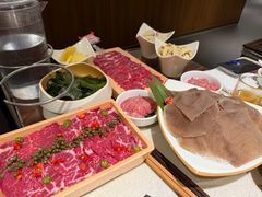 -海底捞火锅鲜切牛肉主题店(长寿路店)