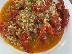 -捌贰虾蟹·江湖菜馆(江汉路店)