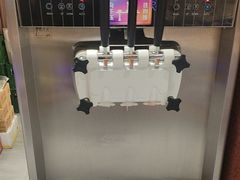 -东巴婆婆云南鱼豆花火锅(大东门店)