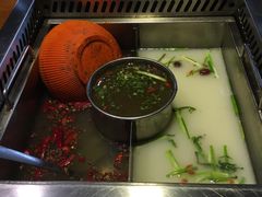 -洪焱重庆老火锅(万福花园店)