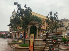-王府井奥莱临潼小镇(临潼店)