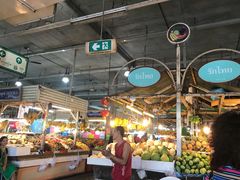 -班赞海鲜市场胖阿姨加工点