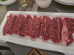 牛腱肉-伴山牛贵州黄牛肉火锅·苗疆非遗艺术餐厅(上海首店)