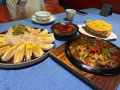 版纳菠萝饭-香巴拉云南餐厅(华莱坞店)