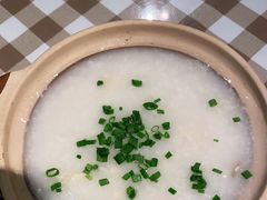 -新大咀港式茶餐厅(宝山万达店)