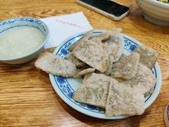 老北京炸灌肠-门框胡同百年卤煮(新街口店)