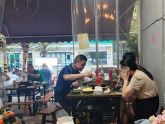 -黄潇洒老火锅(九眼桥宏济巷店)