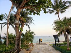 -亚龙湾喜来登·美景台大堂吧