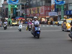 -六合夜市