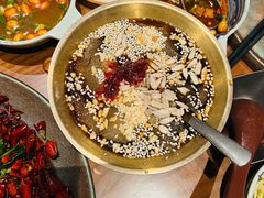 -包整·丝娃娃(一览甲秀楼风景店)