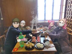 -果松木炭酸菜铜火锅·外婆参鸡汤