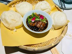 酒酿馒头配扣肉-卯时·龙光雅宴·精致锡帮菜(惠山古镇店)