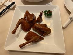 润烧BB乳鸽-利苑酒家(合景国际金融广场店)