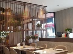 大堂-必胜客(松雷店)