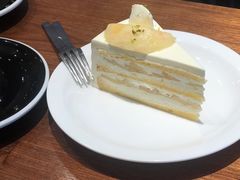 水蜜桃奶油蛋糕-black rainbow coffee