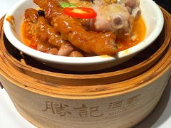 豉汁排骨拼凤爪-勝記酒家·37年老字号·经典粤菜(南山花园城店)