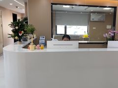 -上海大学附属上海和平眼科医院