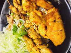 无双烧鸟三兄弟丼-町门烤肉拌饭专门店(新天地店)