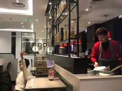-必胜客(证大大拇指店)