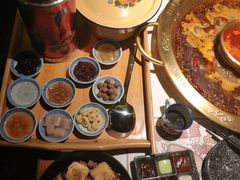 -哥老官重庆美蛙鱼头(龙湖杭州金沙天街店)