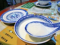 -广信牛奶甜品世家(台东店)