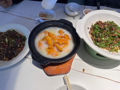 -阿瓦山寨·湘菜现炒·剁椒鱼头王(咸阳总店)