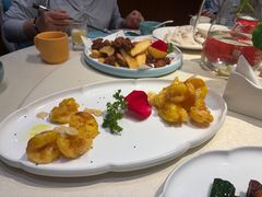 -车之谷·汽车文化主题餐厅(汽开店)