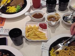 -汤姆家的牛排意面披萨(新城市广场店)