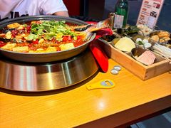 -三顾烤庐·烤鱼·烧烤·龙虾(奉贤店)