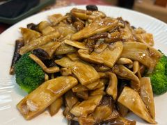 鲍鱼汁三菌-玉华台饭庄(裕中西里小区店)