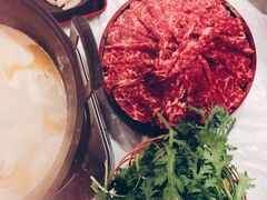 -鲜入围煮花胶鸡海鲜火锅