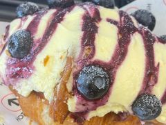 -HOT CRUSH趁热集合·现烤面包(环球港店)