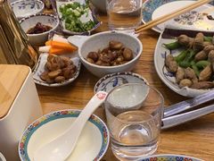 -毛辣果·贵州红酸汤牛肉火锅(西单店)