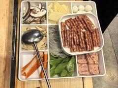 -鲁员外地锅鸡地锅鱼(古墩路店)