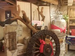 -老牌坊云南鱼豆花火锅(爱建店)