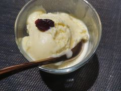 -余欢领鲜火锅(新街口店)