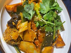 -伊带伊路新疆美食府(呼家楼店)