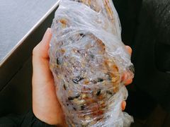 早点的蒸饭包油条-芳婆糕团店(王府大街店)